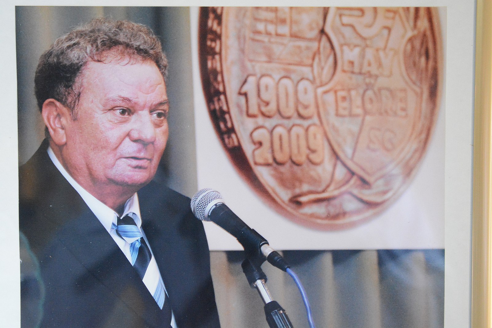 III. Dévényi Tibor emléktorna a Felsővárosban